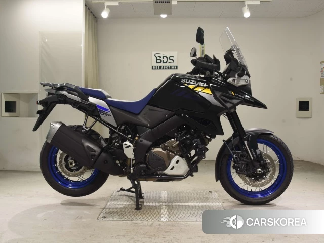 Проданный Suzuki V-STROM 1050XT 2022 из Японии