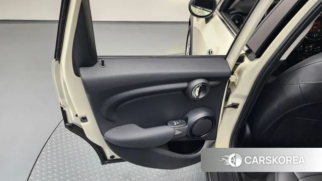 Mini Cooper id 4294927 из Кореи 17