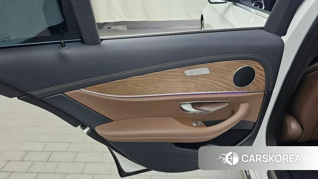 Mercedes-Benz E-Class W213 id 4293860 из Кореи 17