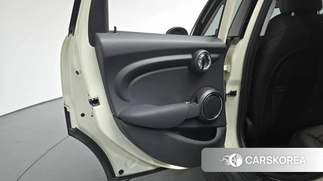Mini Cooper id 4350493 из Кореи 17