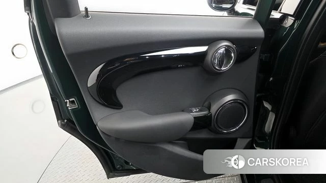 Mini Cooper S id 4318117 из Кореи 17
