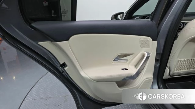 Mercedes-Benz A-Class W177 id 4293823 из Кореи 17