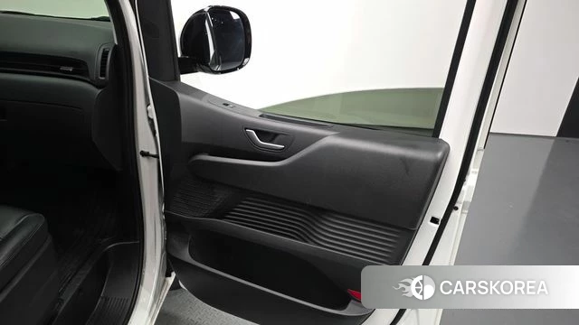 Hyundai Staria id 4935824 из Кореи 17