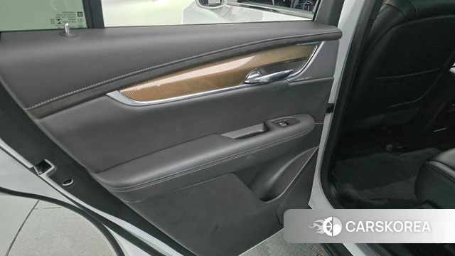 Cadillac XT6 id 4619996 из Кореи 17