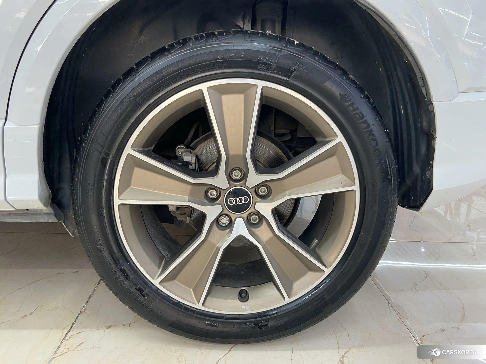 Audi Q2L id 4514743 из Китая 17