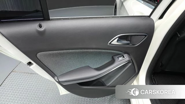 Mercedes-Benz A-Class W176 id 4233142 из Кореи 17