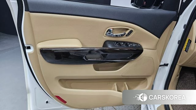 Kia The New Carnival id 4551729 из Кореи 17