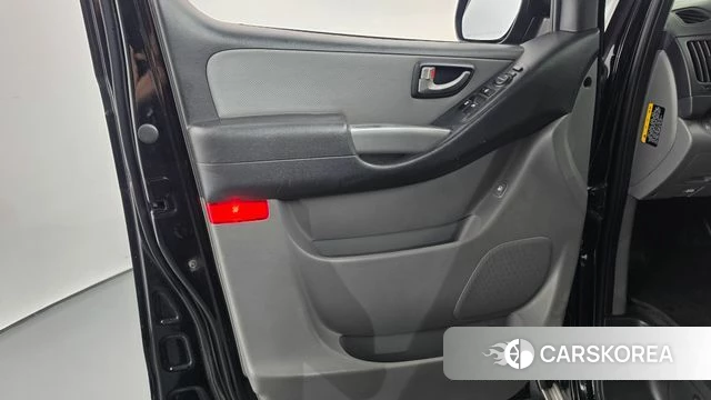 Hyundai The New Grand Starex id 4693988 из Кореи 17