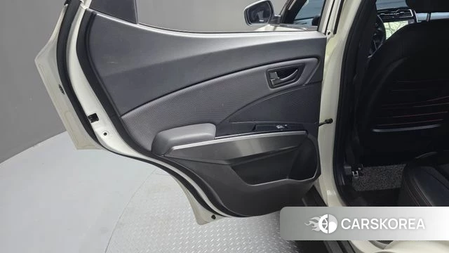 Ssangyong Berry New Tivoli id 4224849 из Кореи 17