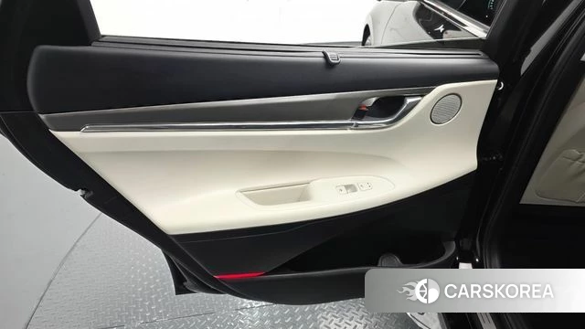 Hyundai The New Grandeur IG Hybrid id 4388817 из Кореи 17
