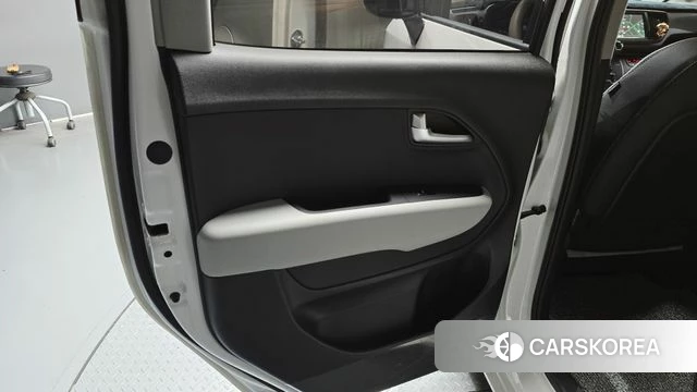 Kia The New Kia Ray id 4266408 из Кореи 17
