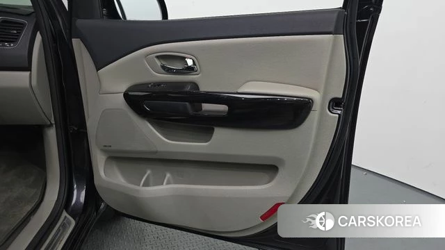 Kia The New Carnival id 4363351 из Кореи 17