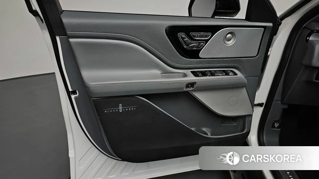 Lincoln Aviator 2nd generation id 4283491 из Кореи 17