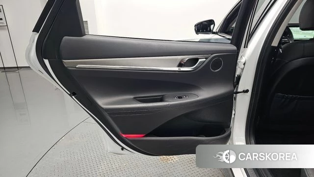 Hyundai The New Grandeur IG Hybrid id 4758922 из Кореи 17