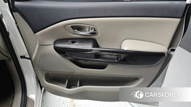 Kia The New Carnival id 4742211 из Кореи 17