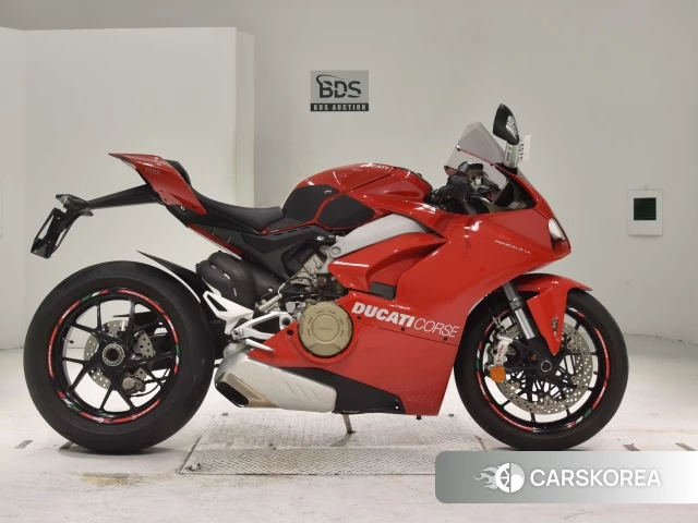 Проданный Ducati PANIGALE V4 2018 из Японии, фото 2
