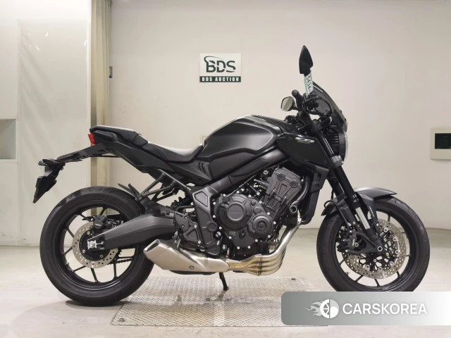 Проданный Honda CB650R 2023 из Японии