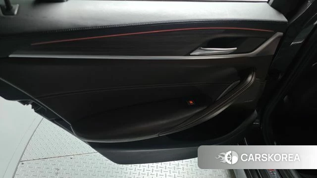 BMW 5 Series (G30) id 4324976 из Кореи 17