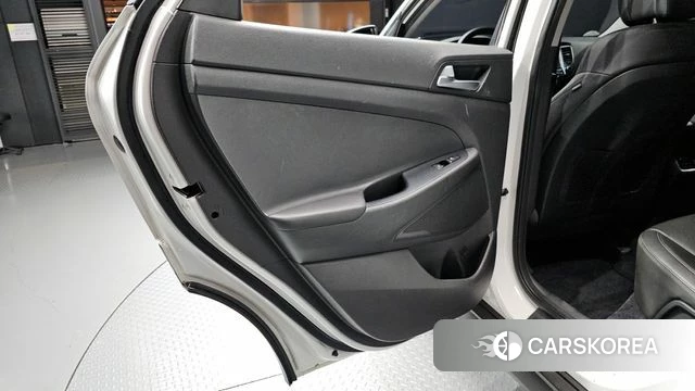 Hyundai All New Tucson id 4363415 из Кореи 17