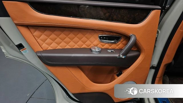 Bentley Bentayga id 4672581 из Кореи 17