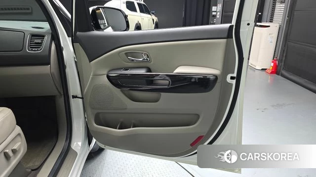 Kia The New Carnival id 4594948 из Кореи 17