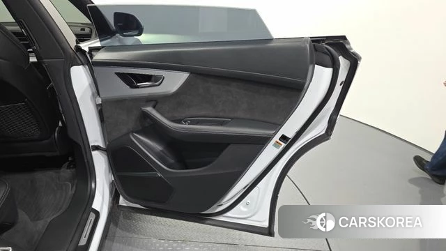 Audi Q8 (4M) id 4835982 из Кореи 17