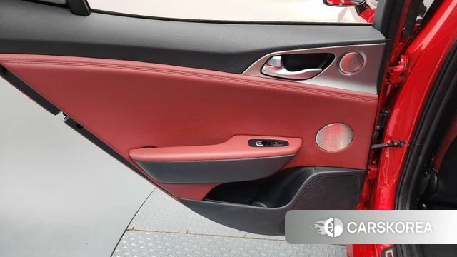 Kia Stinger id 4411176 из Кореи 17