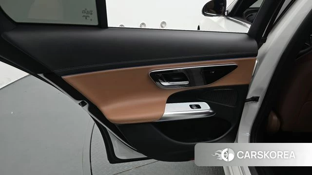 Mercedes-Benz E-Class W214 id 4773631 из Кореи 17