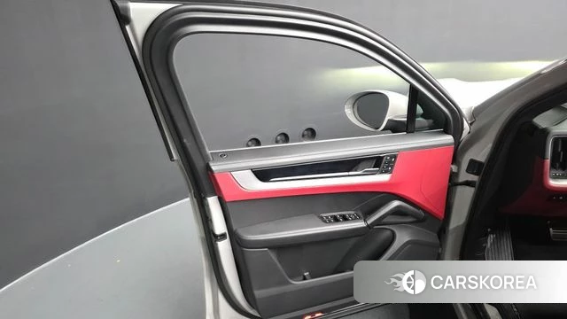 Porsche Cayenne (PO536) id 4602719 из Кореи 17