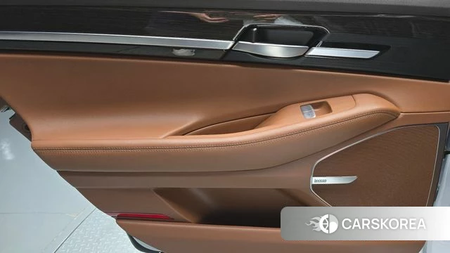 Genesis G90 id 4563136 из Кореи 17