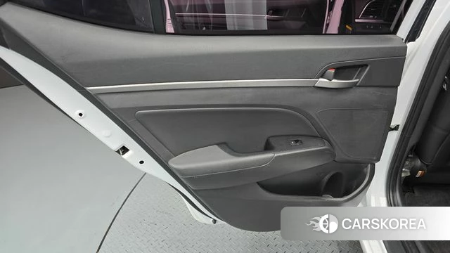 Hyundai Avante AD id 4339886 из Кореи 17
