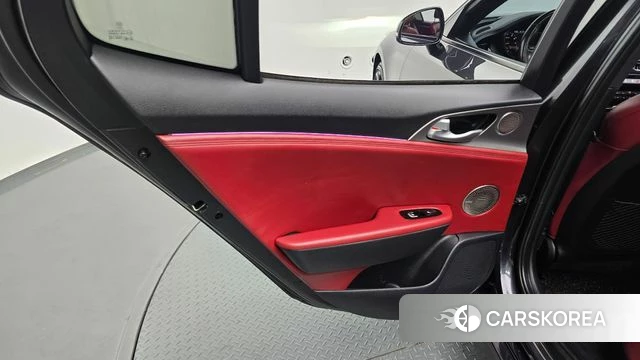 Kia Stinger id 4638211 из Кореи 17