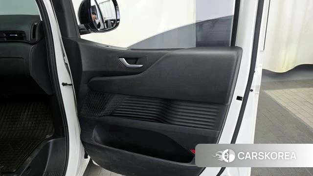 Hyundai Staria id 4376491 из Кореи 17