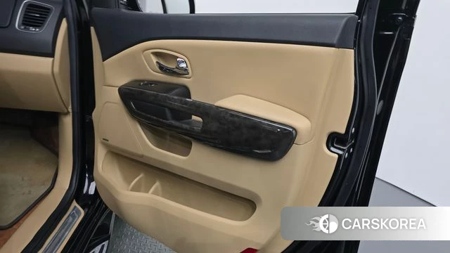 Kia The New Carnival id 4363066 из Кореи 17
