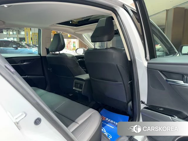 Toyota Camry id 4365822 из Китая 17
