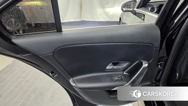 Mercedes-Benz A-Class W177 id 4549668 из Кореи 17