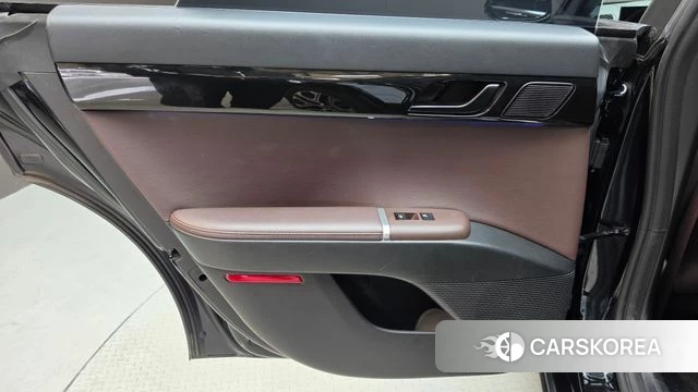 Hyundai Grandeur (GN7) id 4928856 из Кореи 17