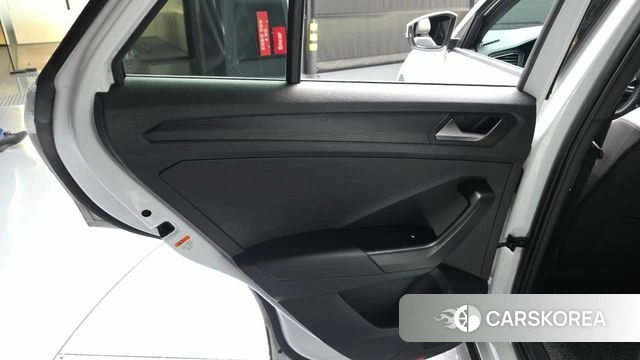 Volkswagen T-Roc id 4416091 из Кореи 17