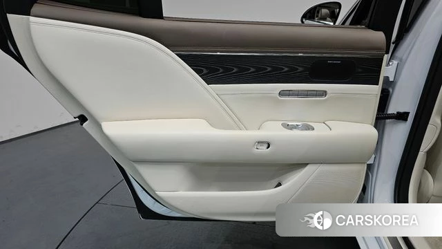Genesis G90 (RS4) id 4687941 из Кореи 17