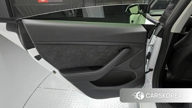 Tesla Model 3 id 4303101 из Кореи 17