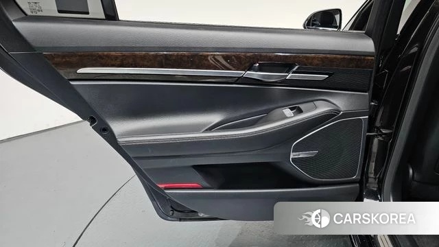Genesis G90 id 4780599 из Кореи 17