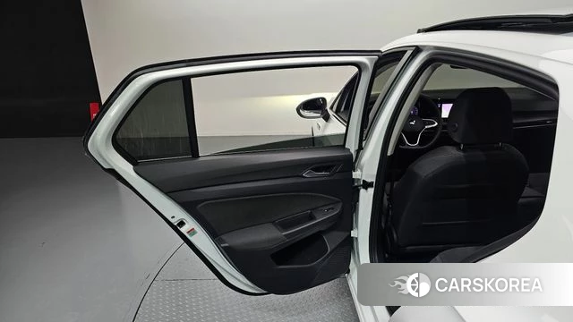 Volkswagen Golf 8th Generation id 4201902 из Кореи 17