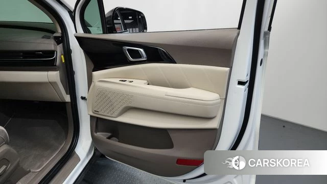 Kia The New Carnival 4th Generation id 4381136 из Кореи 17