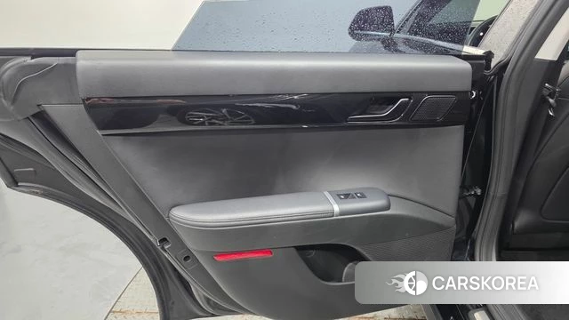 Hyundai Grandeur (GN7) id 4349753 из Кореи 17
