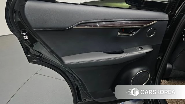 Lexus NX300h id 4574227 из Кореи 17