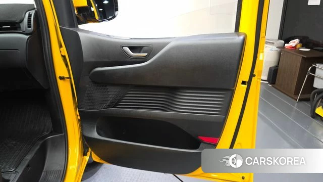 Hyundai Staria id 4500905 из Кореи 17