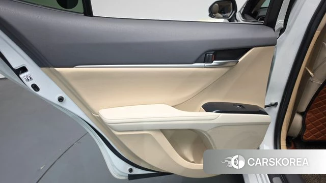 Toyota Camry (XV70) id 4557727 из Кореи 17