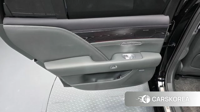 Genesis G90 (RS4) id 4463490 из Кореи 17
