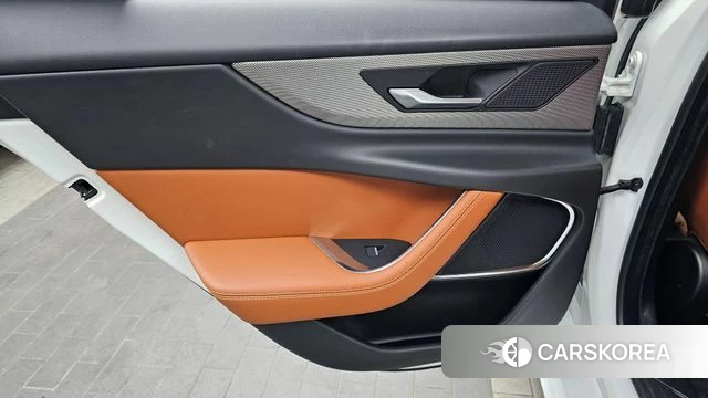Jaguar XE id 4310122 из Кореи 17