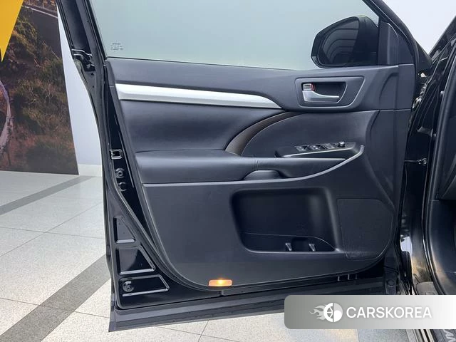 Toyota Highlander id 4218707 из Китая 17